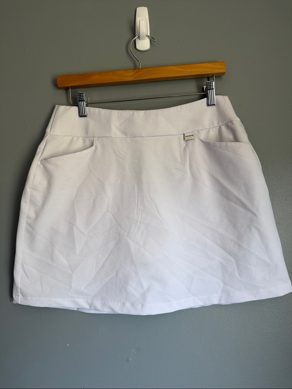 Greg Norman Classic White Women’s Golf Skort  Clean A-Line Style Size Medium